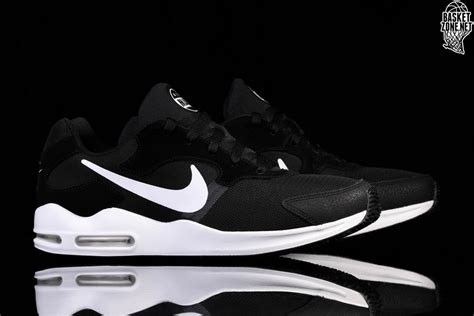 Nike Air Max Guile Black/Black